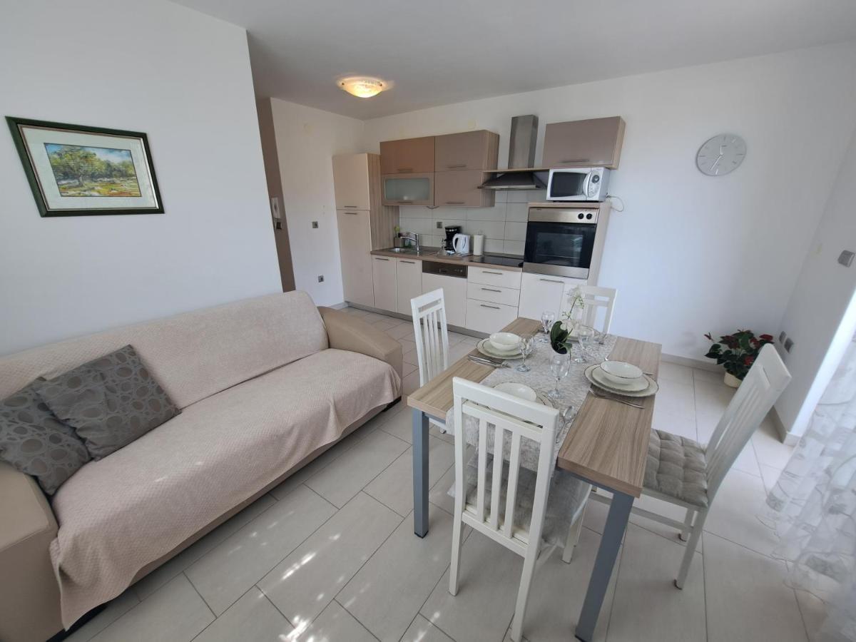Apartments Fran I Baska  Exterior photo