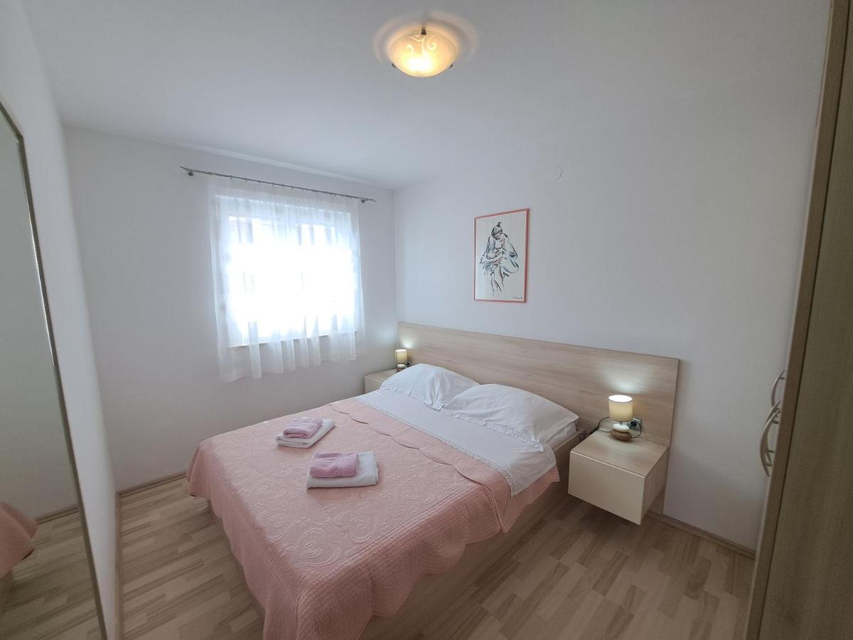 Apartments Fran I Baska  Exterior photo
