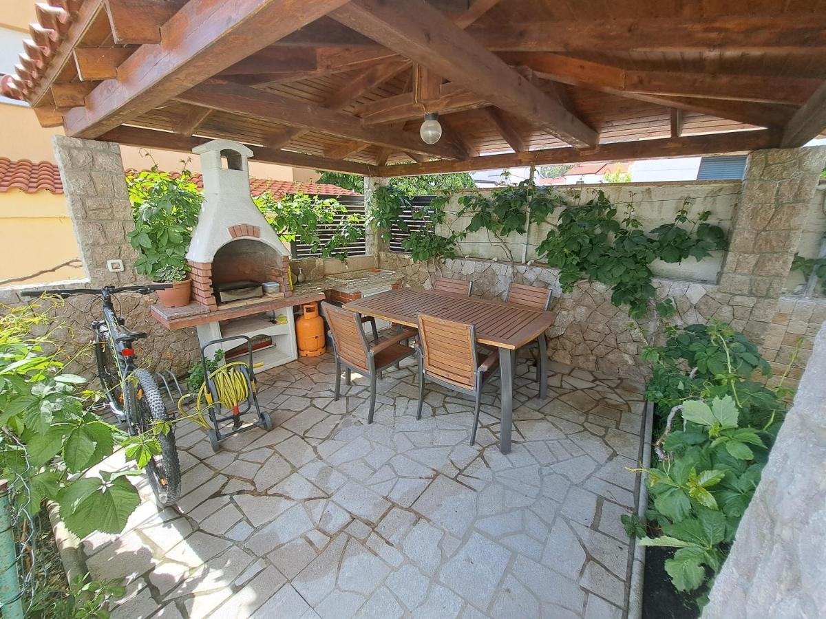 Apartments Fran I Baska  Exterior photo