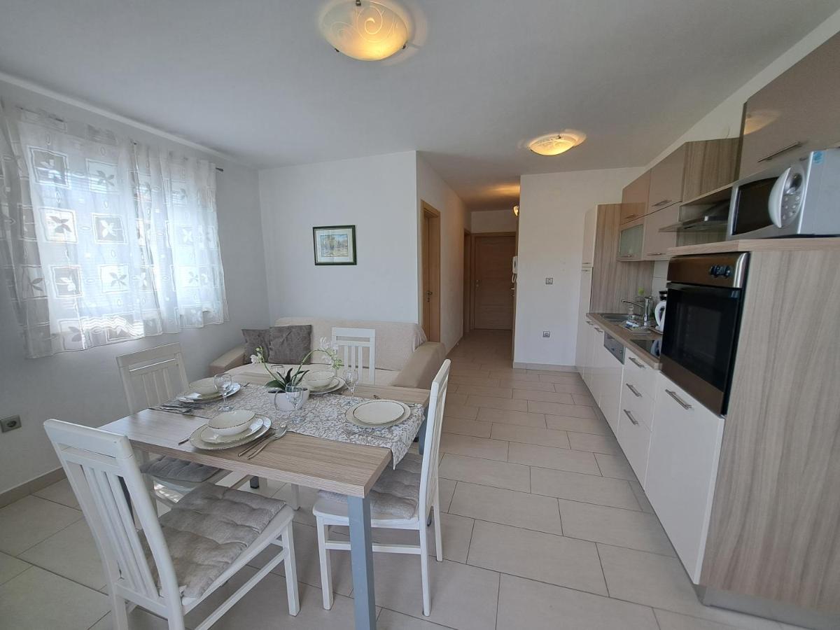 Apartments Fran I Baska  Exterior photo